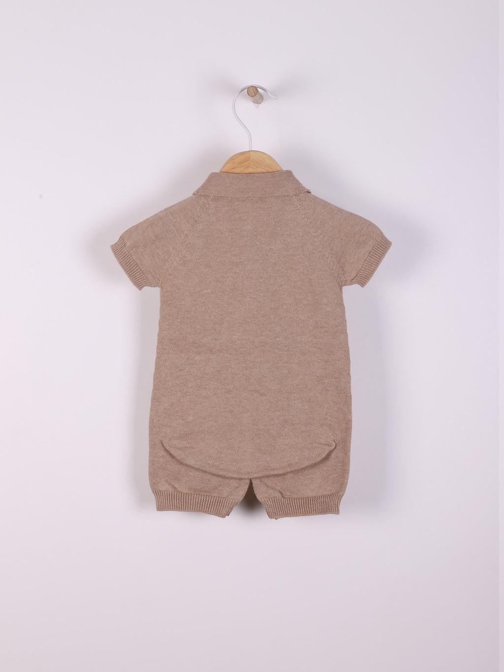 Short-sleeved polo shortie knitted in organic cotton -Camel