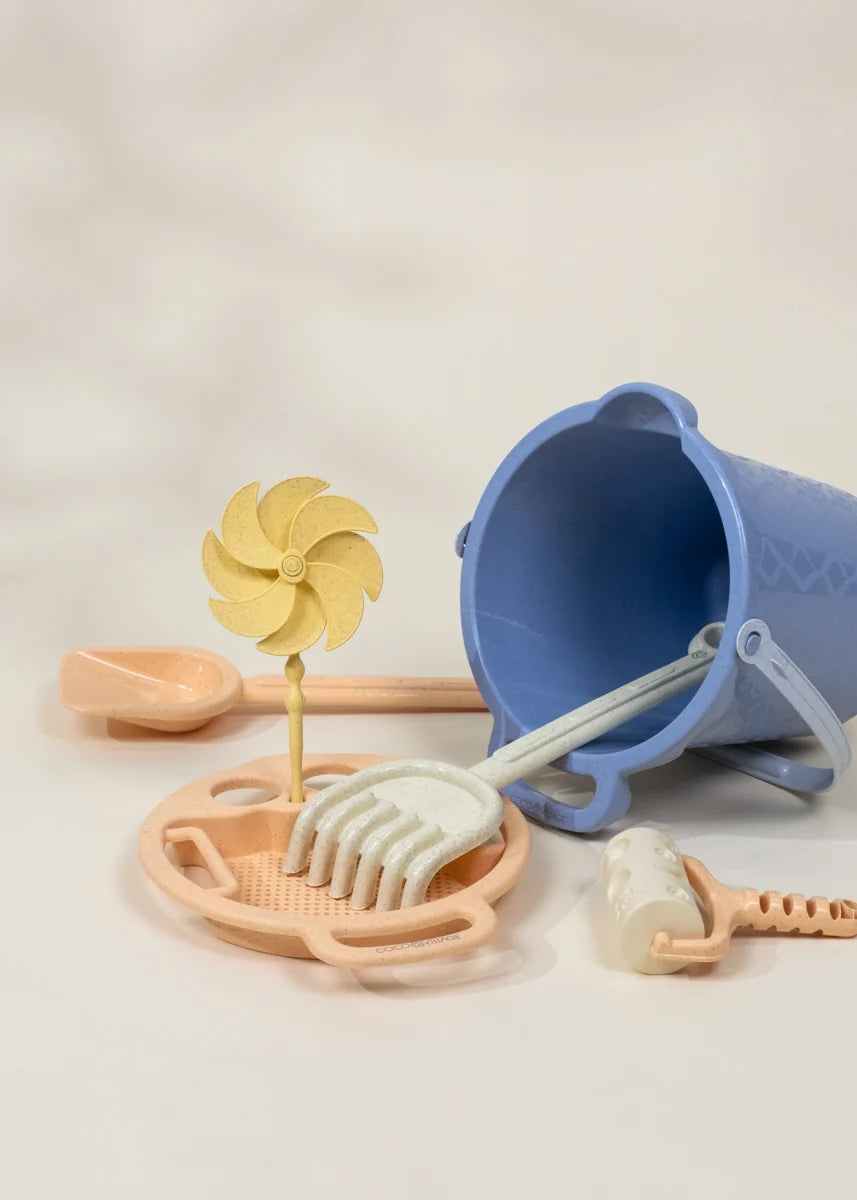 Oversized 6-Piece Wheat Straw Sand Toy Set – Bucket & Accessories