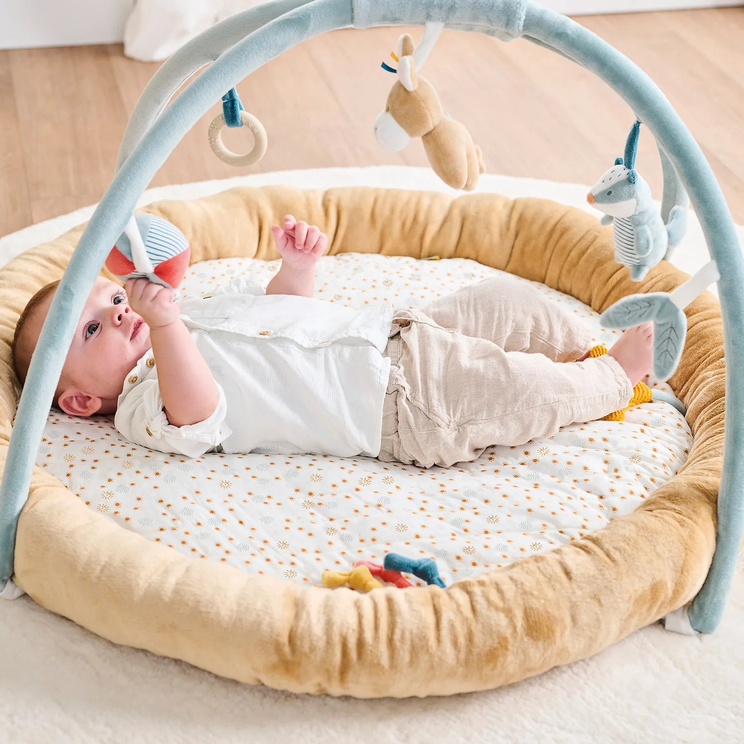 Playmat with Arch - Felix & Leo - 90 cm - Dark warm beige