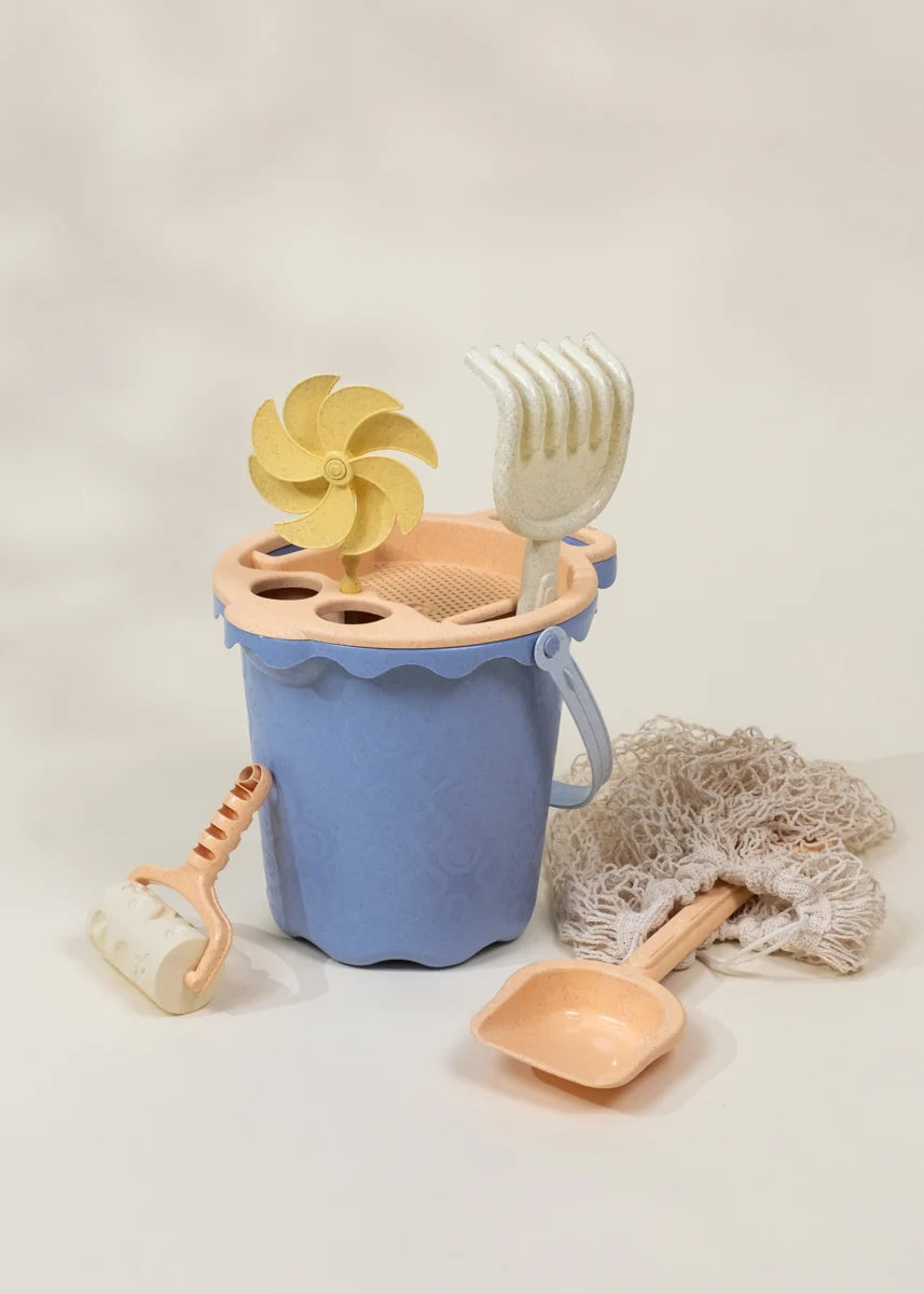 Oversized 6-Piece Wheat Straw Sand Toy Set – Bucket & Accessories
