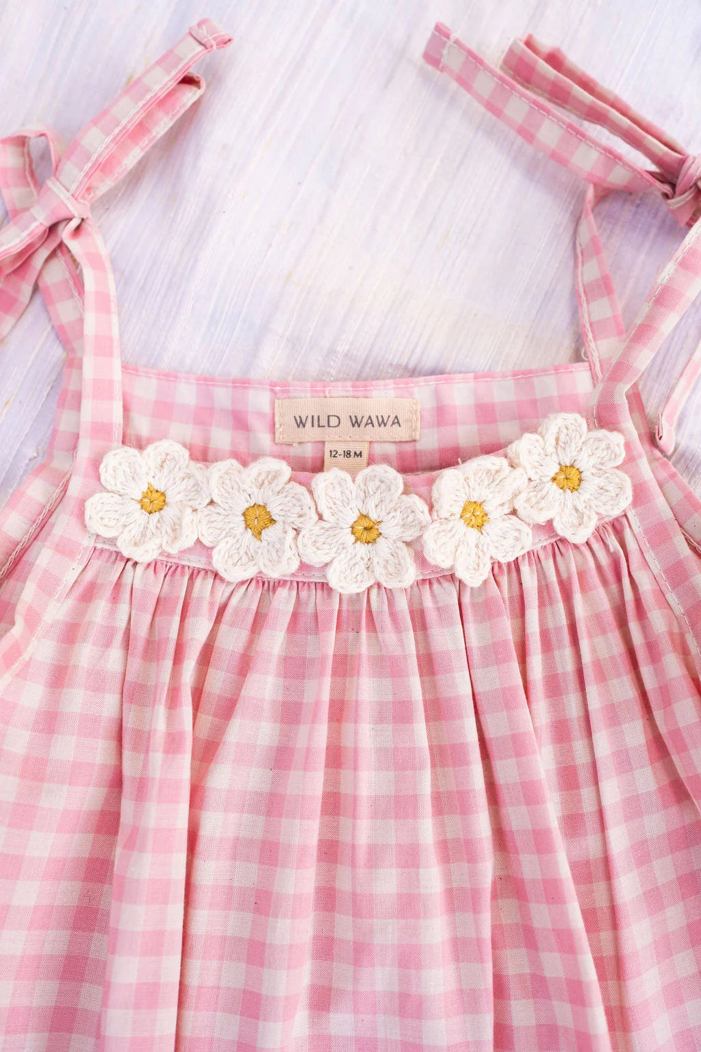Crochet Daisy Set in Pink Gingham