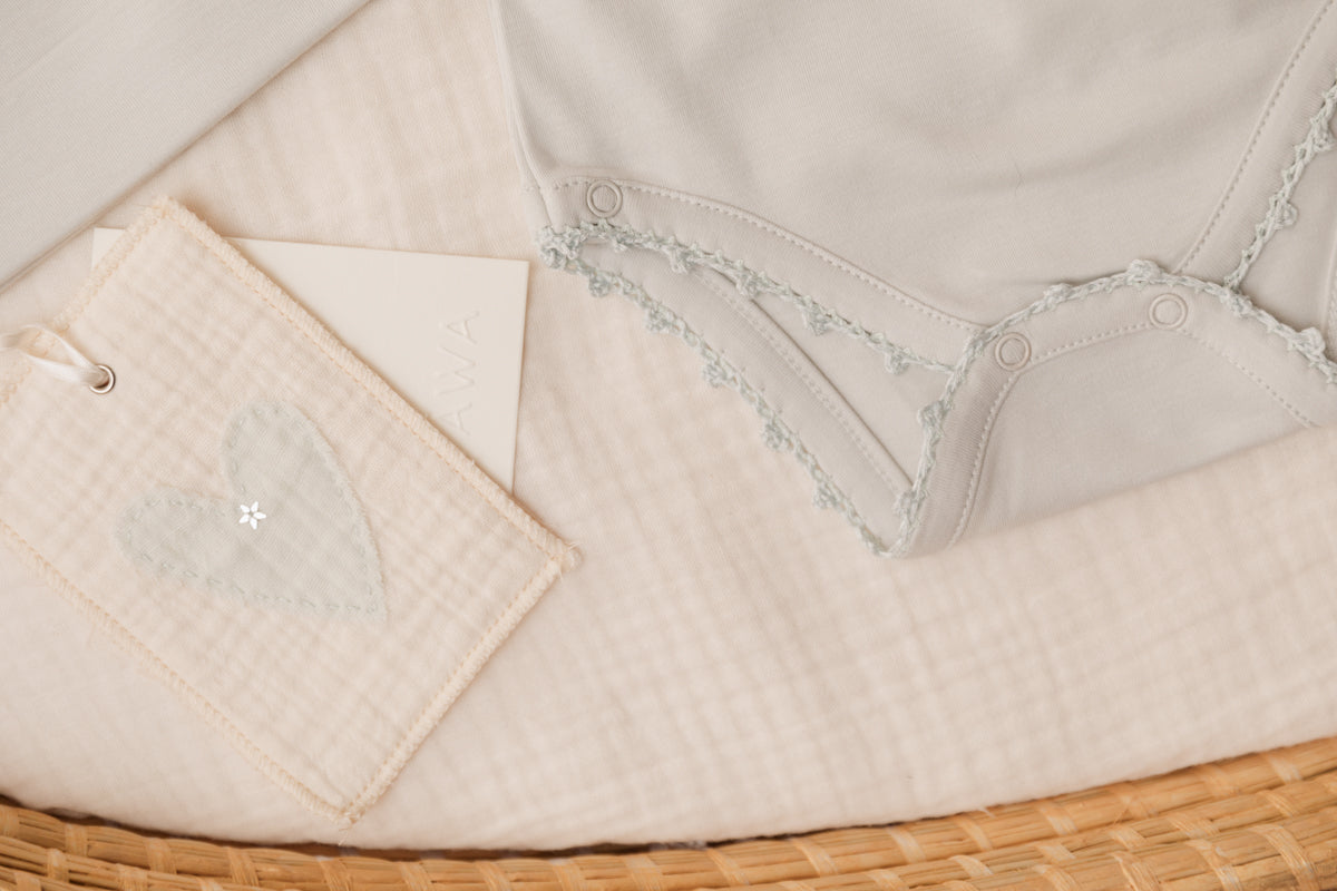 CROCHET TRIM THREE PIECE SET-BLUE