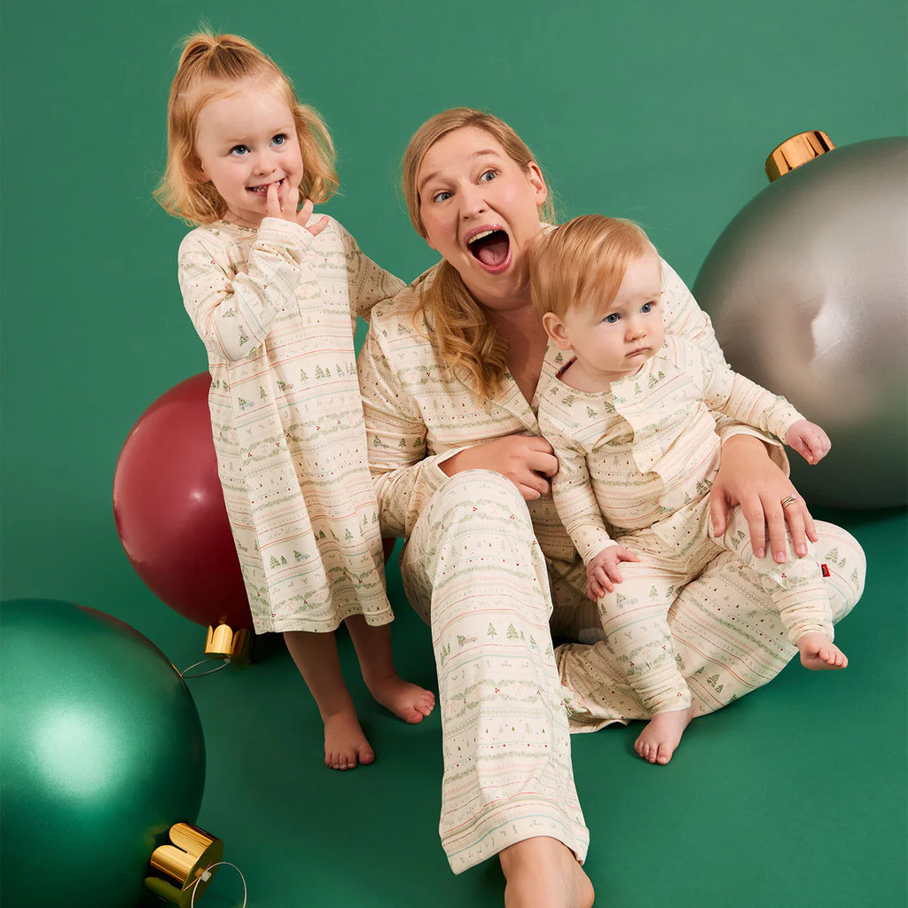 Time of Wonder RightFit™ Women's Magnetic Classic with a Twist PJ Set