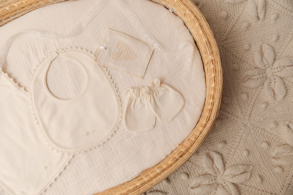 Mittens & Burp Cloth Set