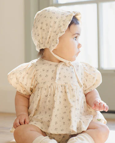 Woven Ruffle Bonnet || Bluebell