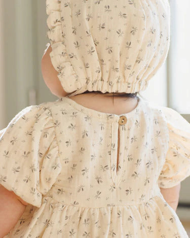 Woven Ruffle Bonnet || Bluebell