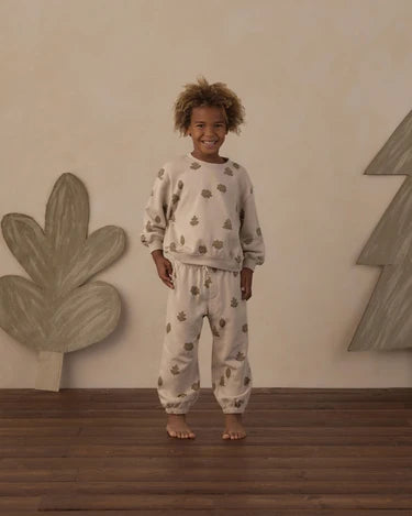 Relaxed jooger woods + oversized sweatshirt