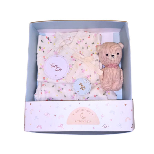 KIMONO SET + BEAR RATTLE + BOX Natural flowers