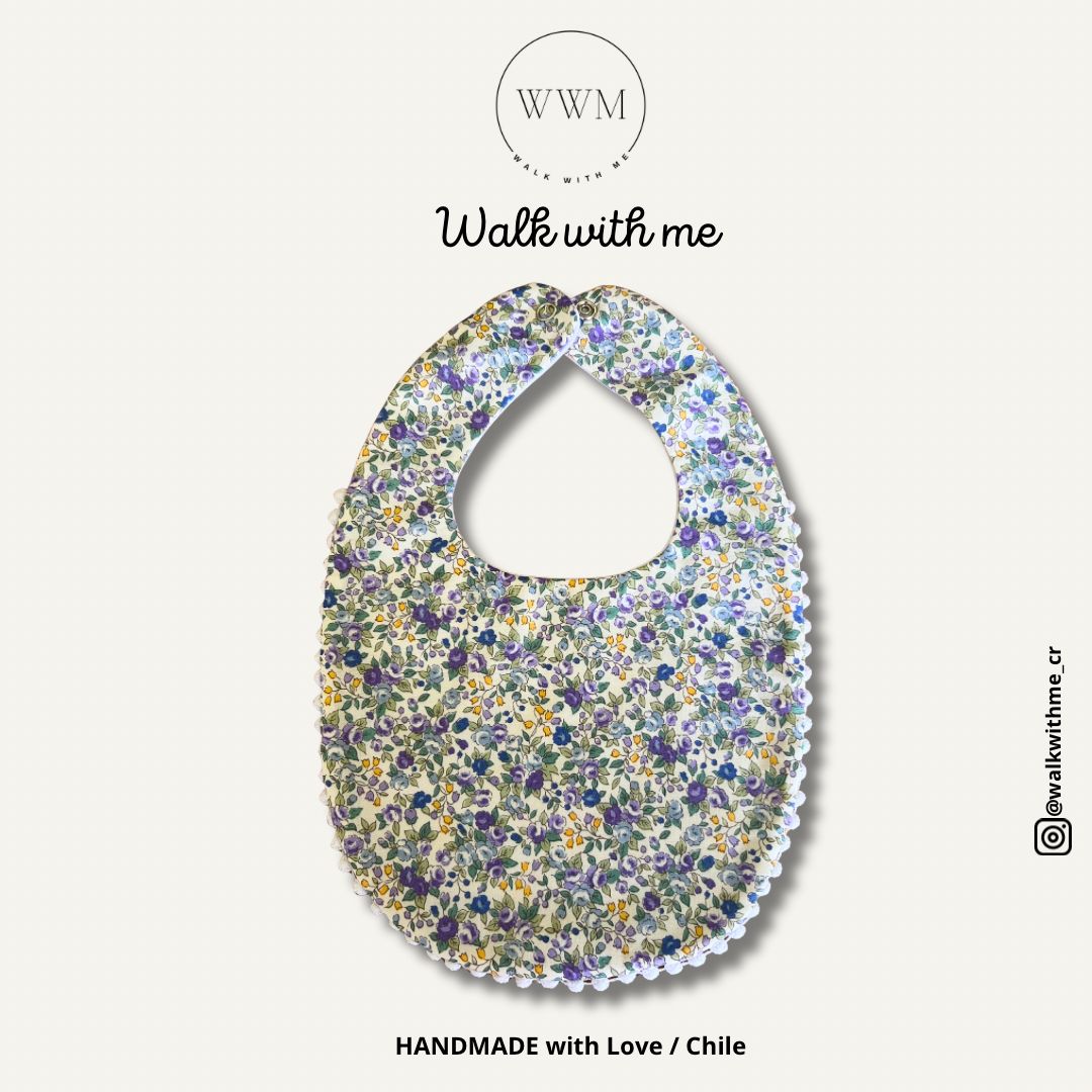 Babero jardín  floral