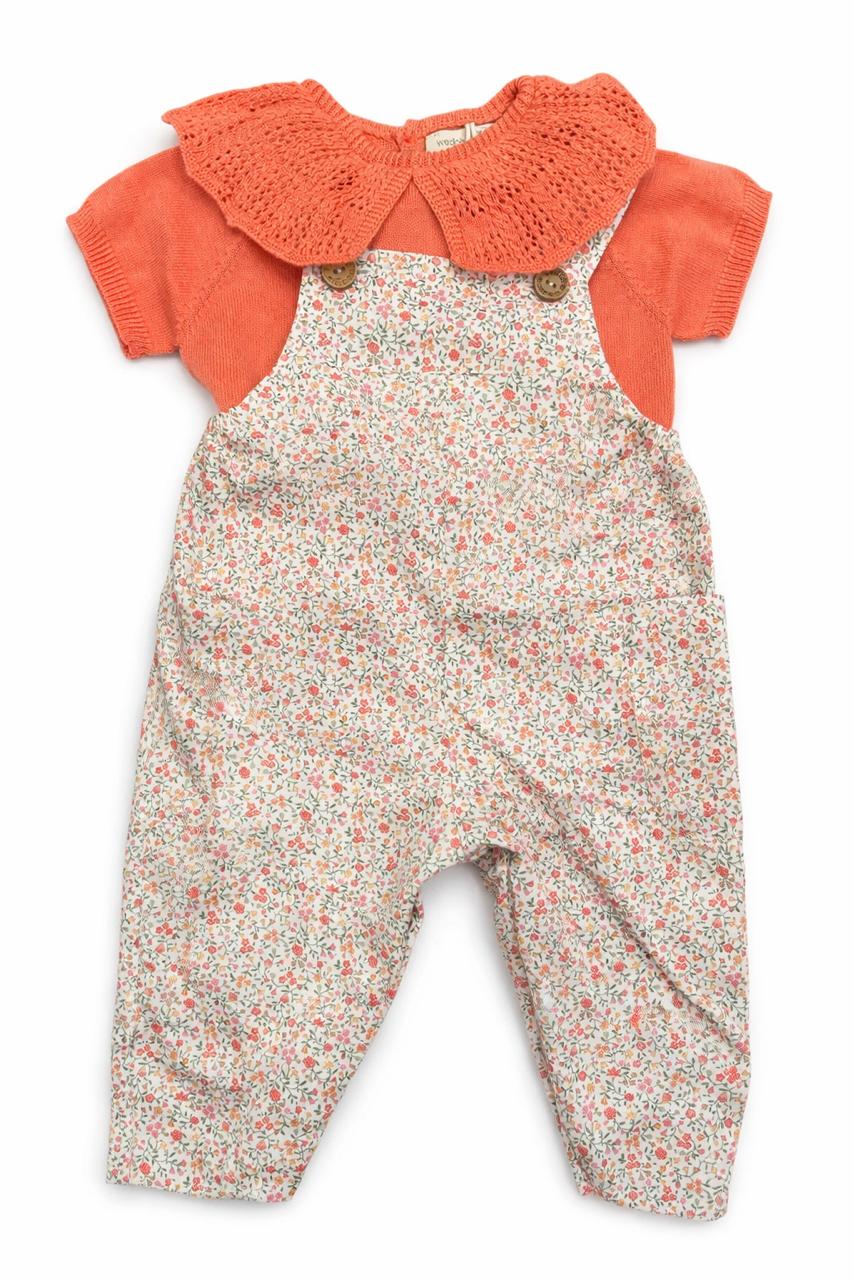 Dungarees with vibrant floral print | A GRACEFUL SUMMER