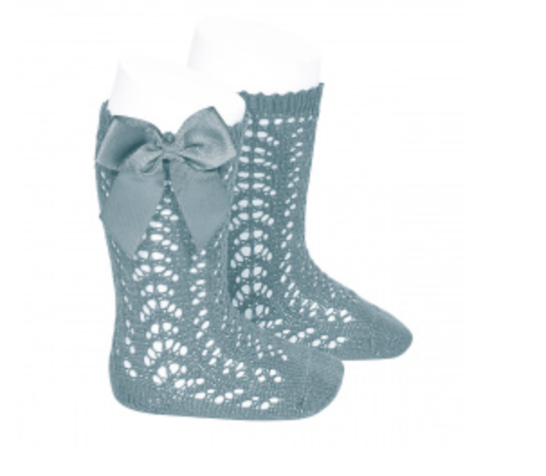 CALCETINES ALTOS CALADOS CON LAZO VERDE SECO