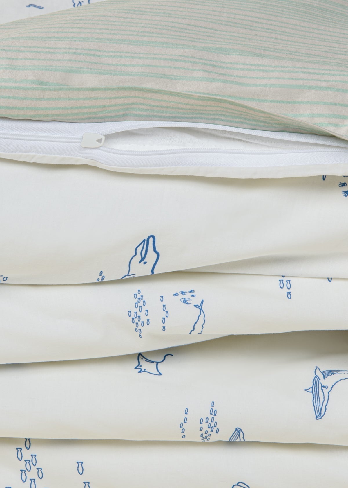 Baltik 100% Organic Cotton Duvet Cover - WHALES & WAVES